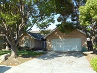 Building Photo - Nice 3 Bedroom 2 Bathroom Home in NW Visalia Coming Soon!!