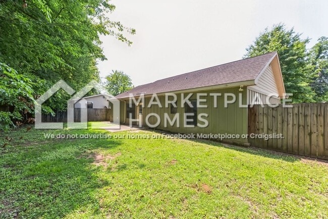 Building Photo - 3560 21st St