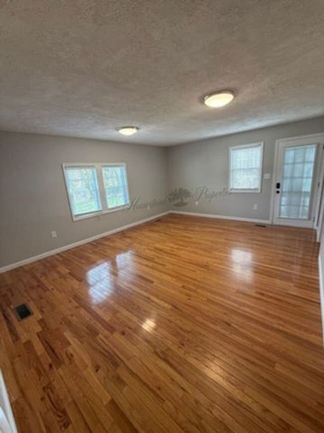 Building Photo - Home on Blakemore Circle