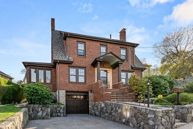 Building Photo - 12 Endicott Rd