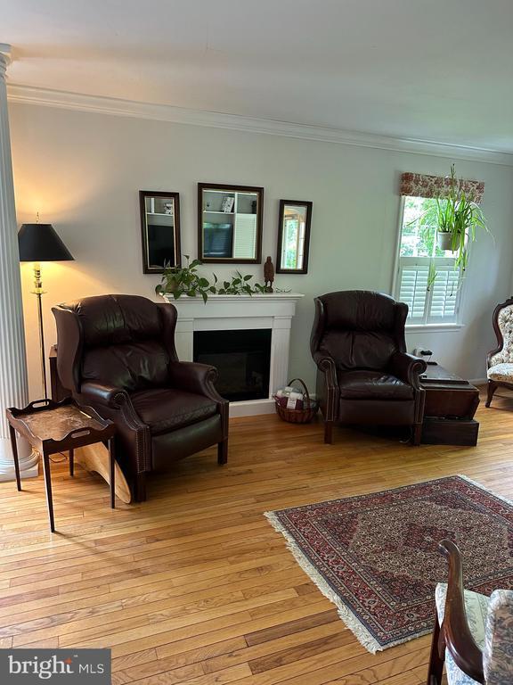 Building Photo - 623 Sean Dr