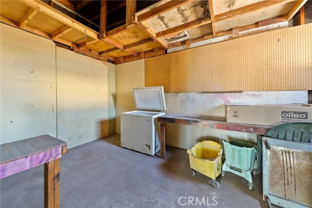 Building Photo - 15329 Paramount Blvd