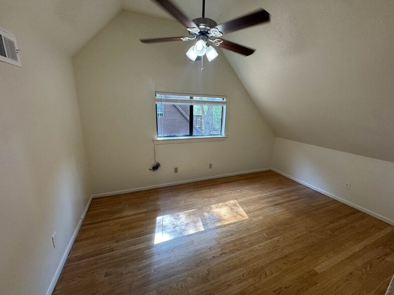 Building Photo - 4607 Avenue B