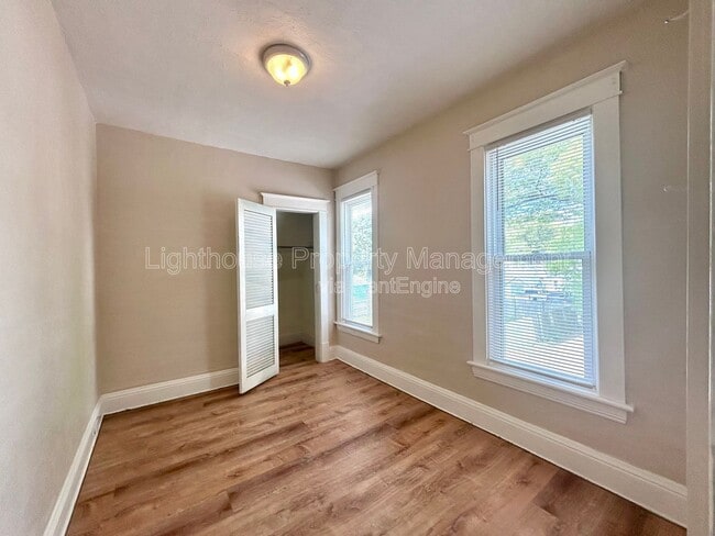 Building Photo - 2550 Crozier Ave