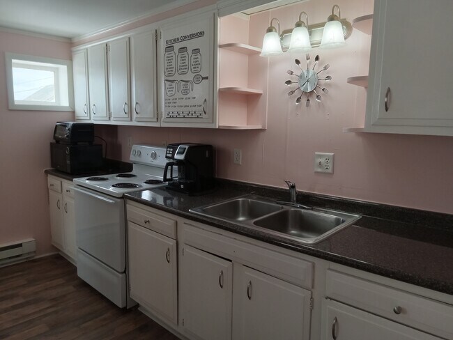 Building Photo - 141 W Schuyler St