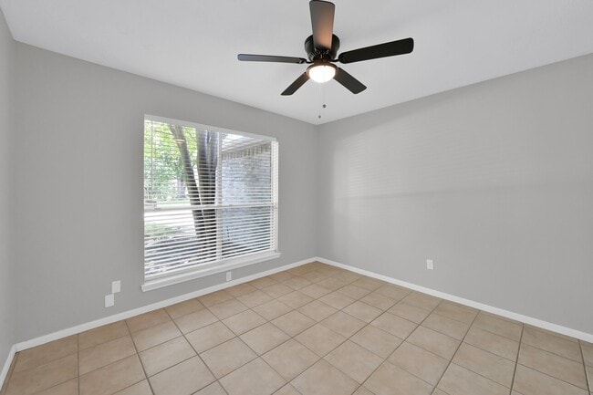 Building Photo - 28903 Atherstone St