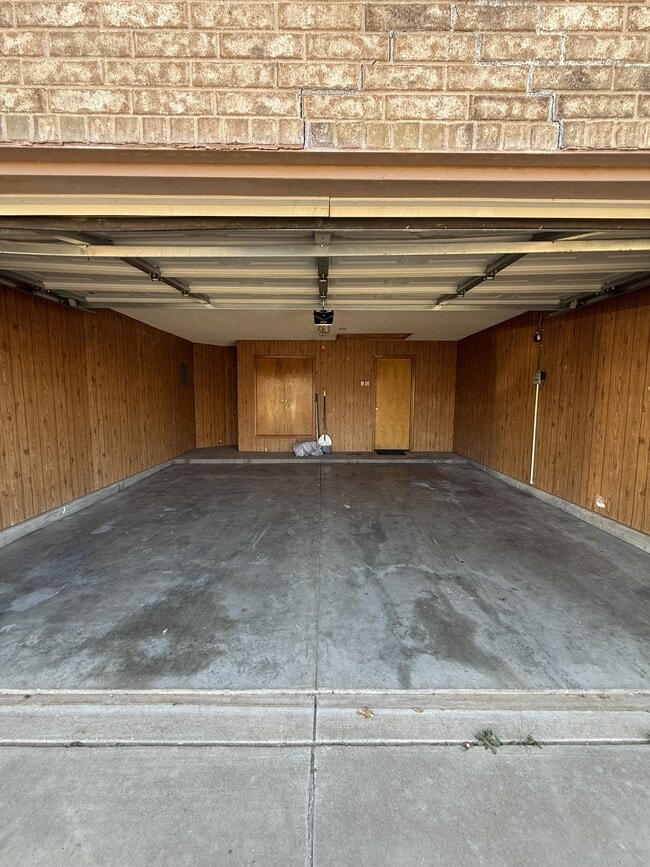 Building Photo - 2207 93rd St