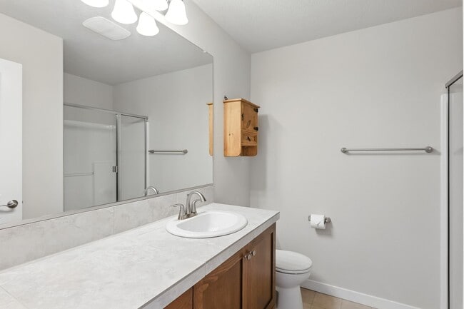 Building Photo - Beautiful 2-Bedroom, 2.5-Bath Townhome wit...
