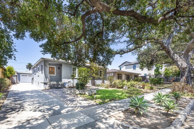 Building Photo - Charming Renovated Pasadena Home with Exceptional Outdoor Space