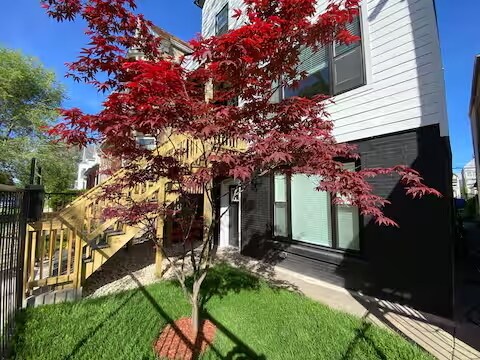 Building Photo - 2943 N Gresham Ave