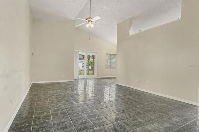 Building Photo - 1061 Manigan Ave