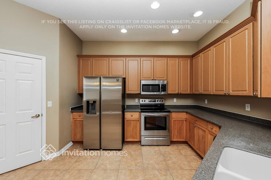 Building Photo - 2382 123rd Terrace E