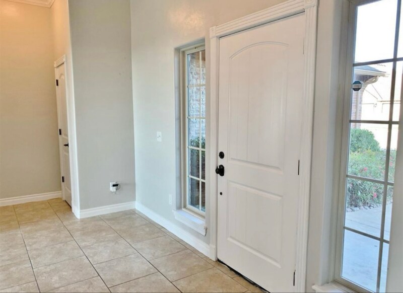 Building Photo - 405 Southwest 84th Street