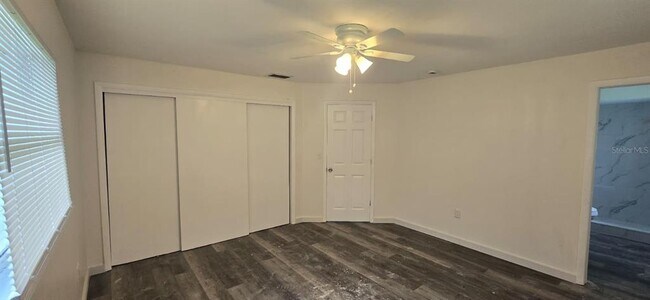 Building Photo - 22149 Bronxville Ave