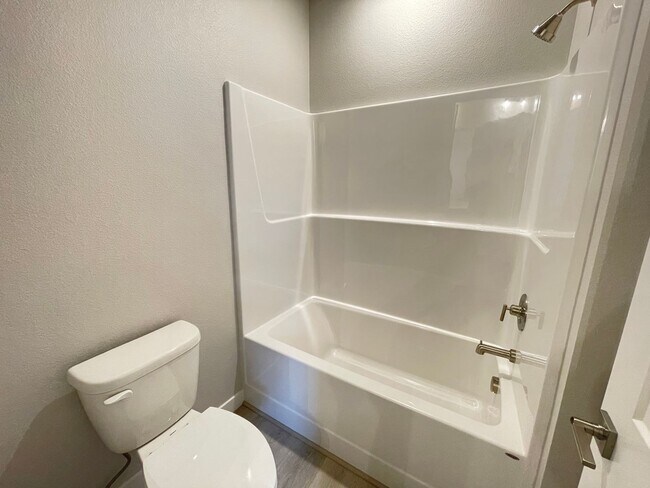 Building Photo - Brand New Coeur d'Alene Home