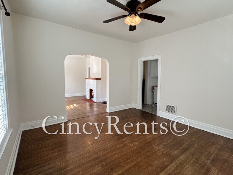 Building Photo - 3570 Edwards Rd