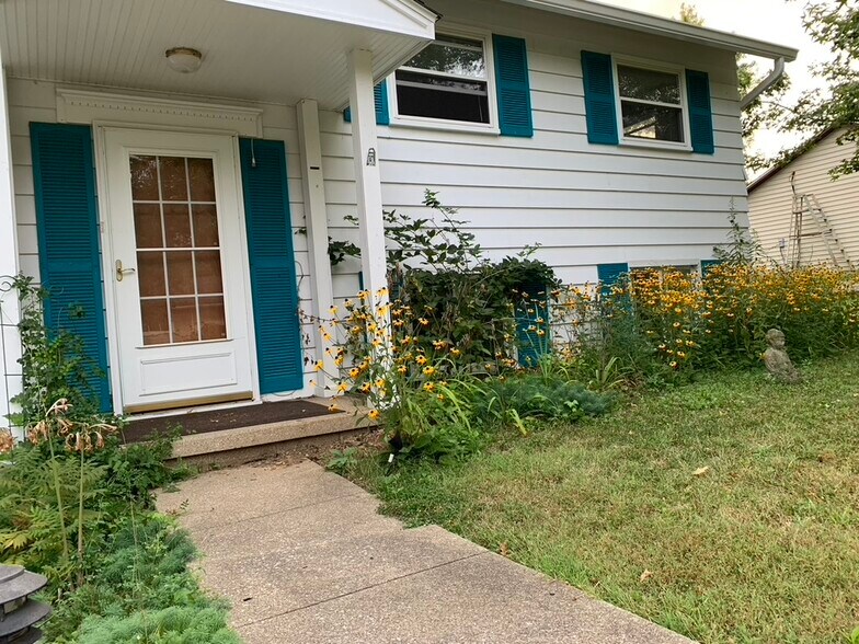 Primary Photo - 3202 N Kingsley Dr