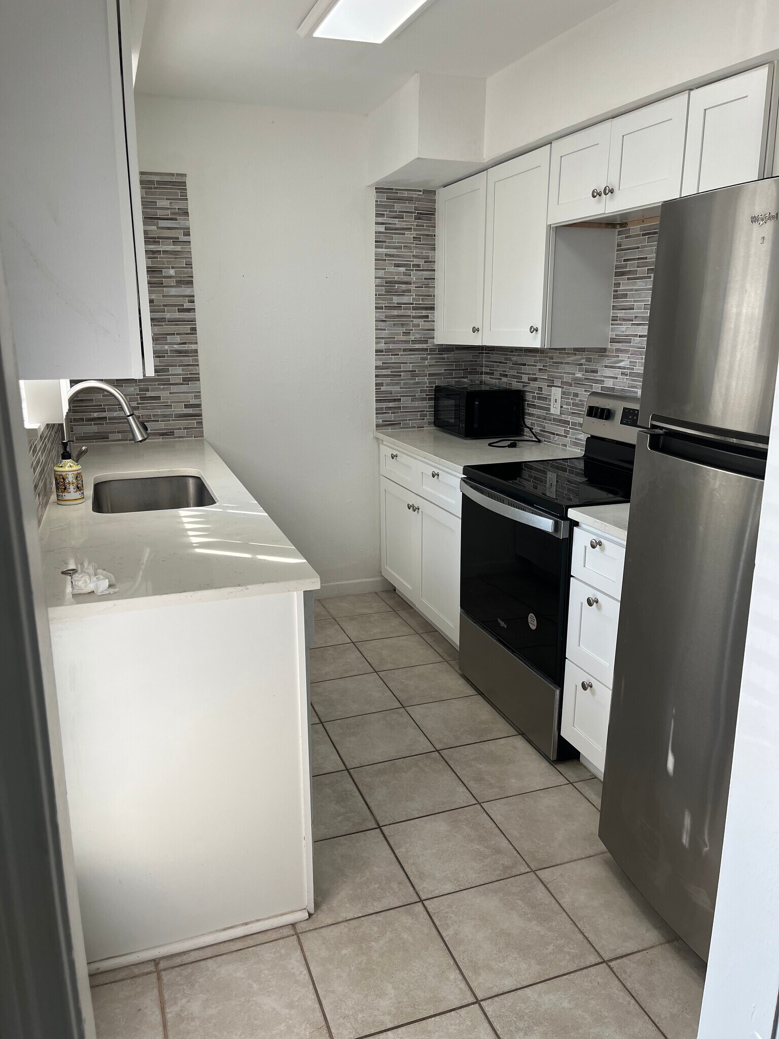 Building Photo - 2835 Keller Springs Rd