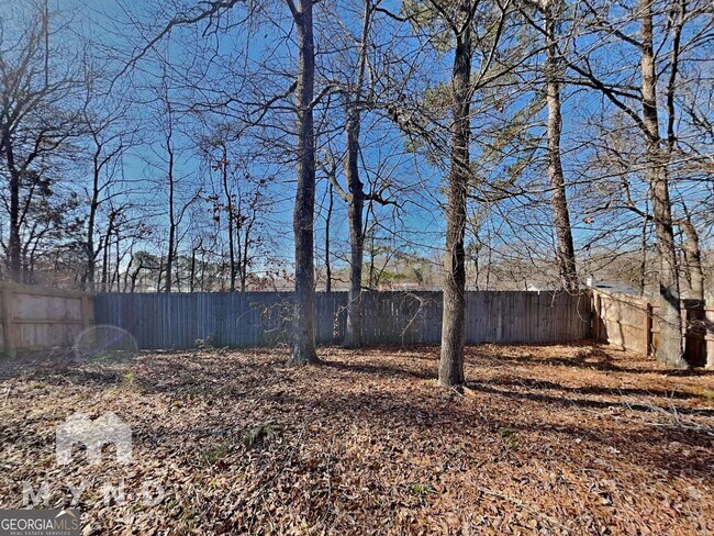 Building Photo - 5801 Meadowview Rd