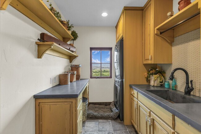 Building Photo - Rare River Meadows Ranch