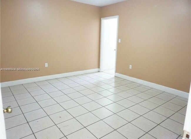 Building Photo - 4612-4624 24th St SW