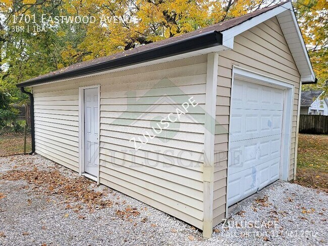 Building Photo - 1701 Eastwood Ave