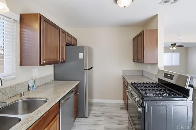 Building Photo - 1685 Donax Ave