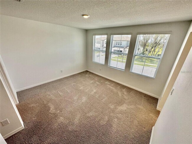Building Photo - 1707 Sanibel Dr