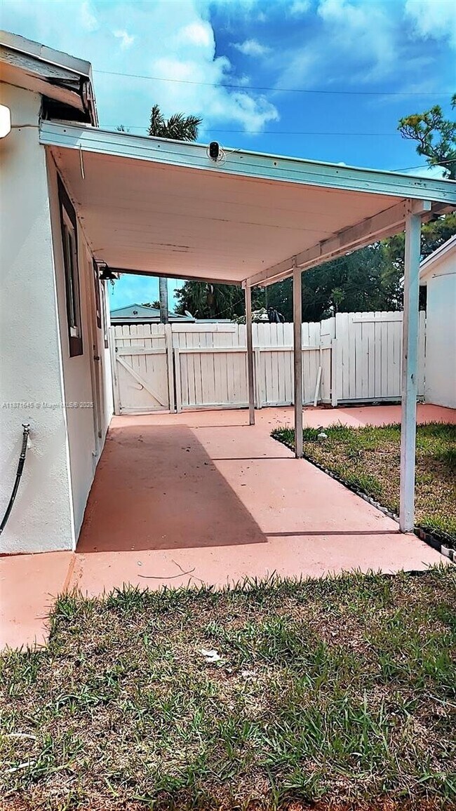 Building Photo - 2310 NW 103rd St