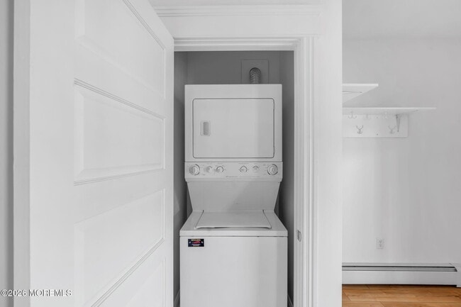 Building Photo - 1115 3rd Ave