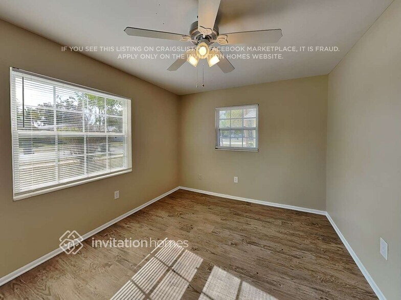 Building Photo - 5335 Laurelwood Pl