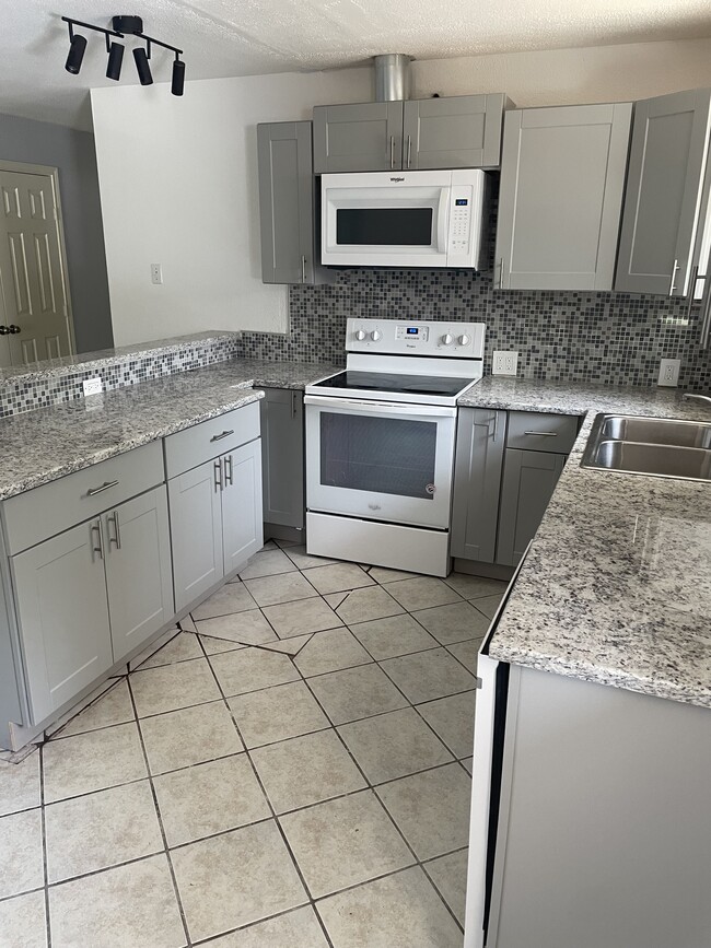 Newly Renovated Kitchen - 10911 Marchant Cir