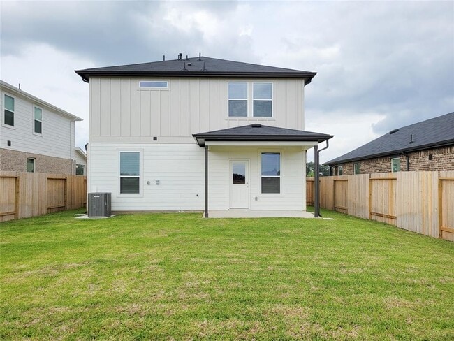 Building Photo - 166 Longhorn Run Dr