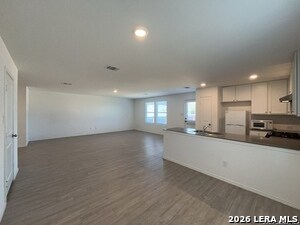 Building Photo - 2421 Sweet Olive