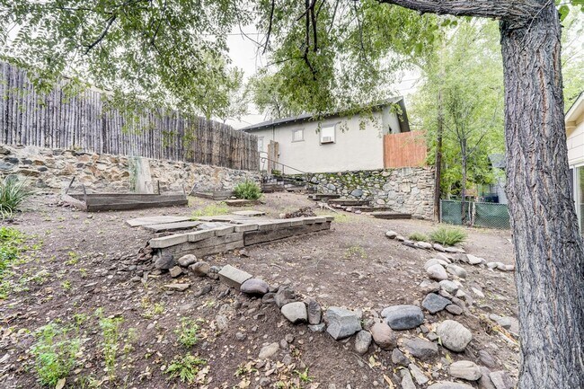 Building Photo - 211 N Washington Ave