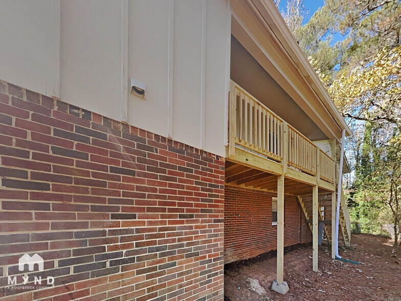 Building Photo - 3672 Stanford Cir
