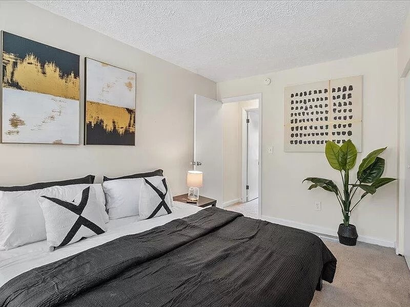 Building Photo - 1210 Arch St