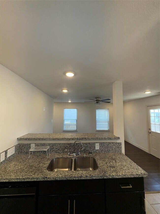 Building Photo - 138 Egret Canal S