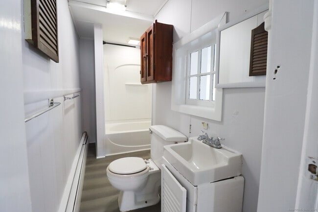 Building Photo - 48-50-50 Golden St