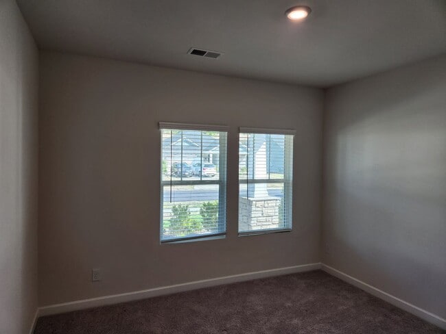Building Photo - Charming 3-Bedroom, 2-Bathroom Single-Family Home in The Vineyards of Charlotte