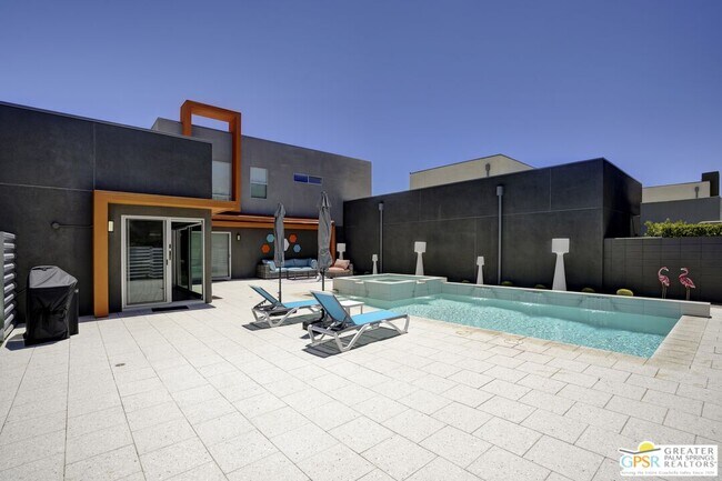 Building Photo - 445 Dion Dr
