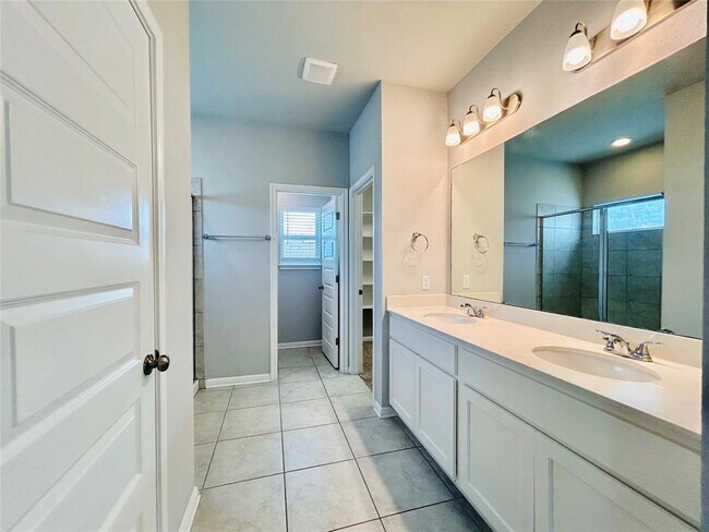 Building Photo - 1156 Capra Ln