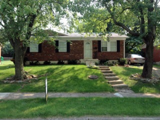 Building Photo - LOVELY 3 BR House! W/D Hookups, HW Floors,...