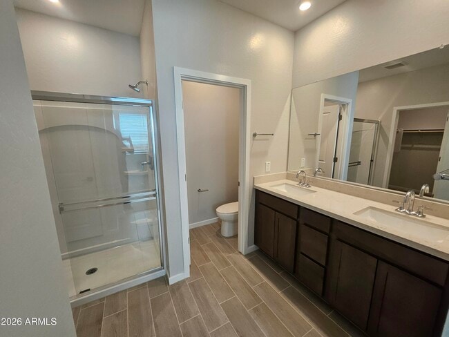 Building Photo - 33723 Blackwell Dr