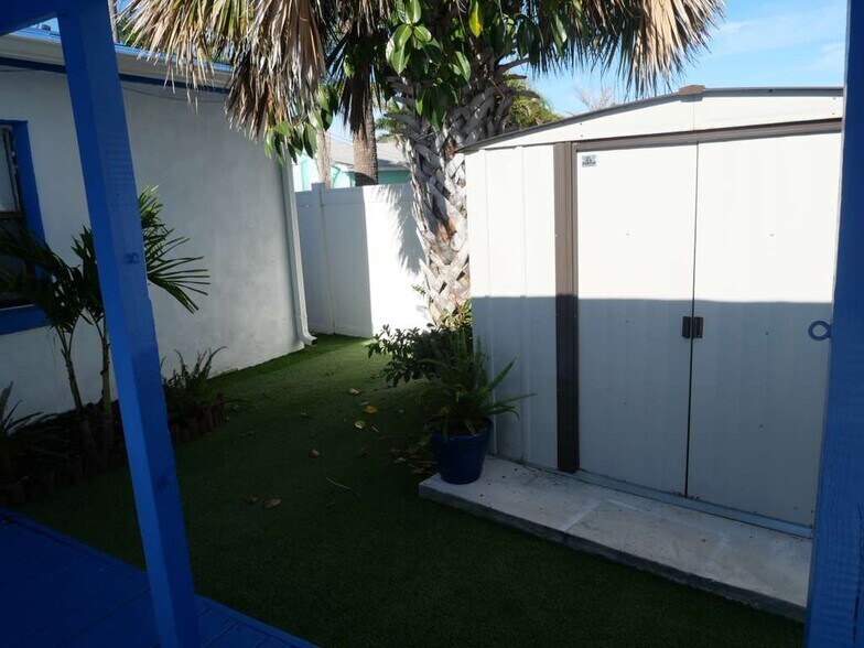 Building Photo - 13115 3rd St E