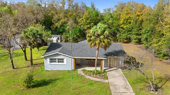 Building Photo - 20639 SW Rainbow Lakes Blvd