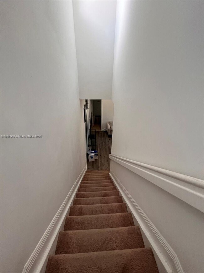 Building Photo - 8378 NW 39th Ct