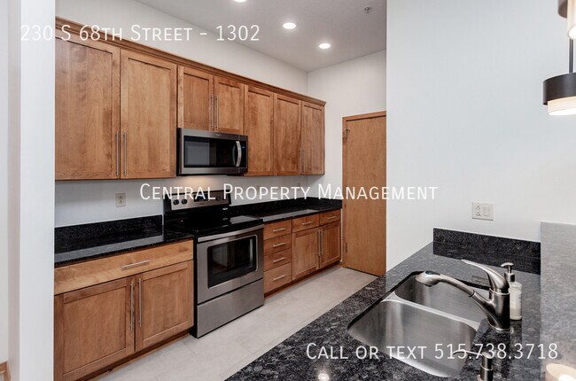 Building Photo - 230 S 68th St