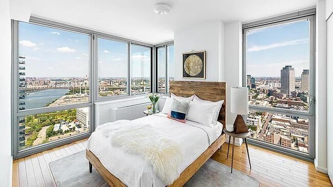 Primary Photo - 2 bedroom in LONG ISLAND CITY NY 11109
