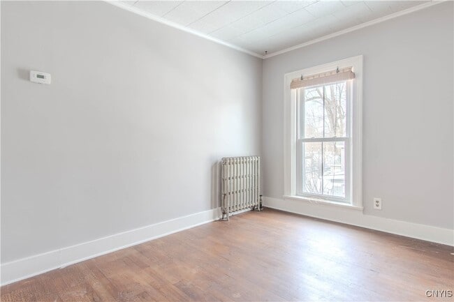 Building Photo - 325 Holcomb St